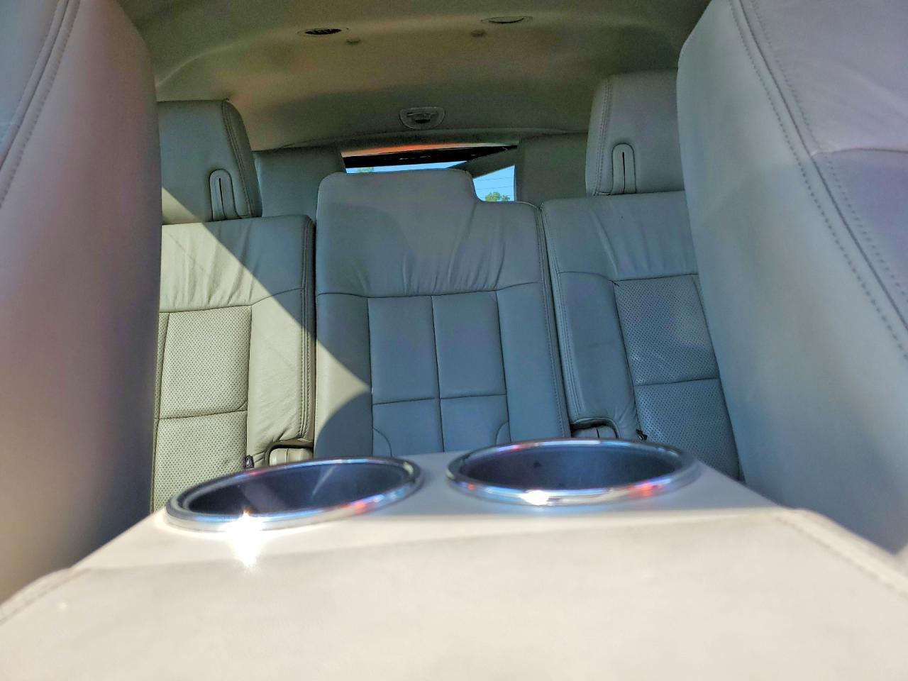 2011 LINCOLN NAVIGATOR — фото 10