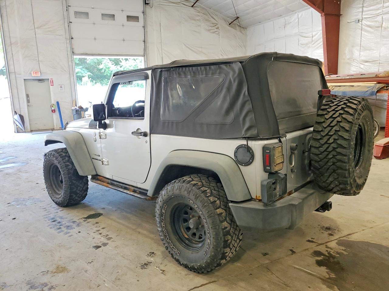 2011 JEEP WRANGLER — фото 2