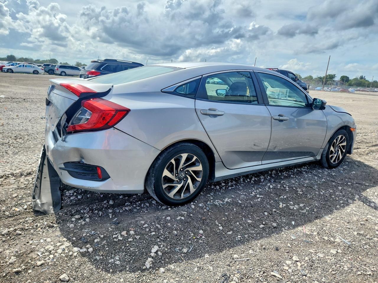 2016 HONDA CIVIC — фото 3
