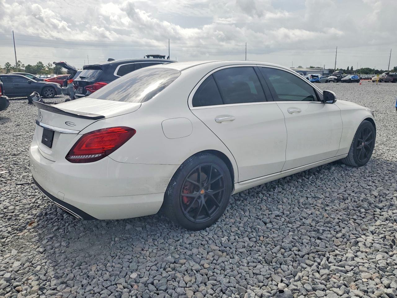 2019 MERCEDES-BENZ C-CLASS — фото 3