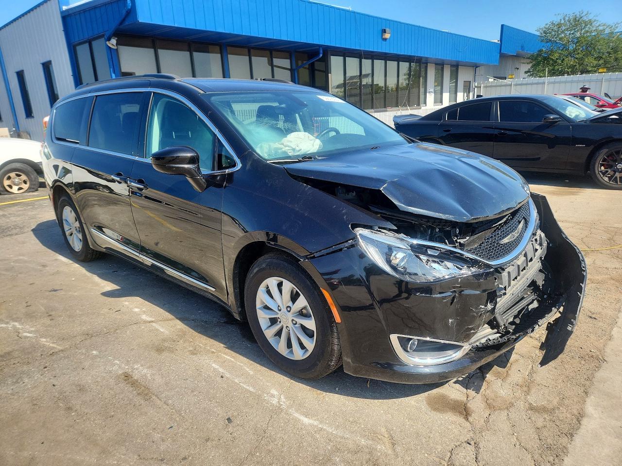 2017 CHRYSLER PACIFICA — фото 4