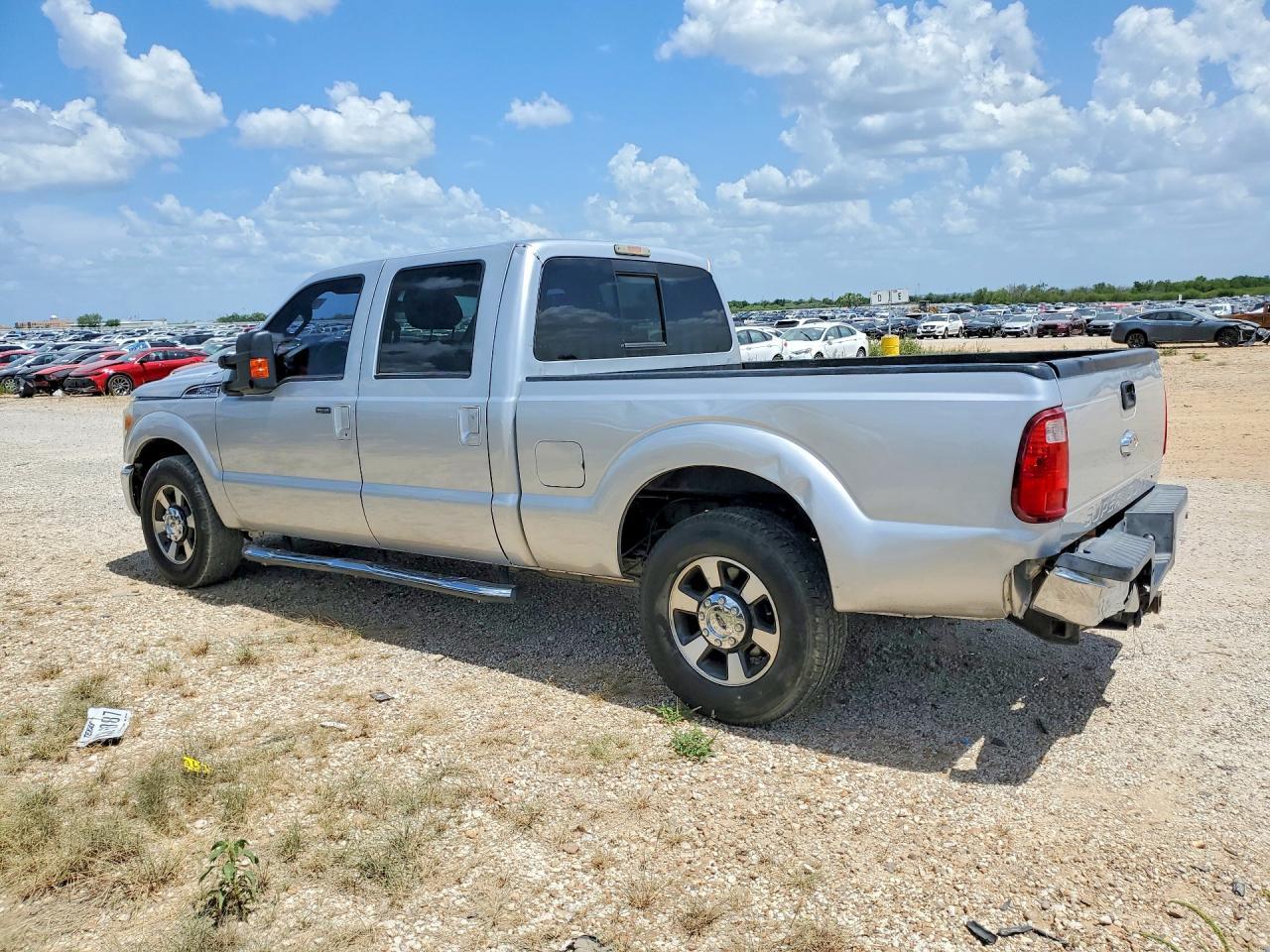 2015 FORD F-250 — фото 2