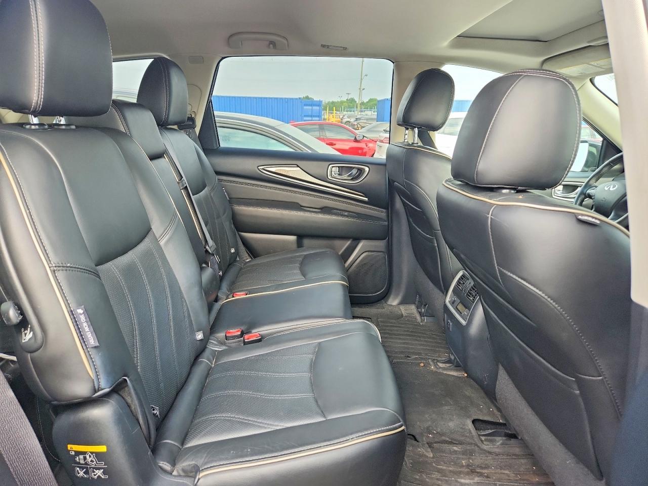 2018 INFINITI QX60 — фото 11