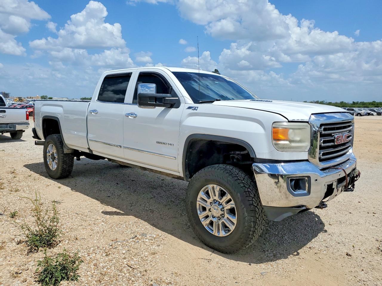 2015 GMC SIERRA 2500HD — фото 4