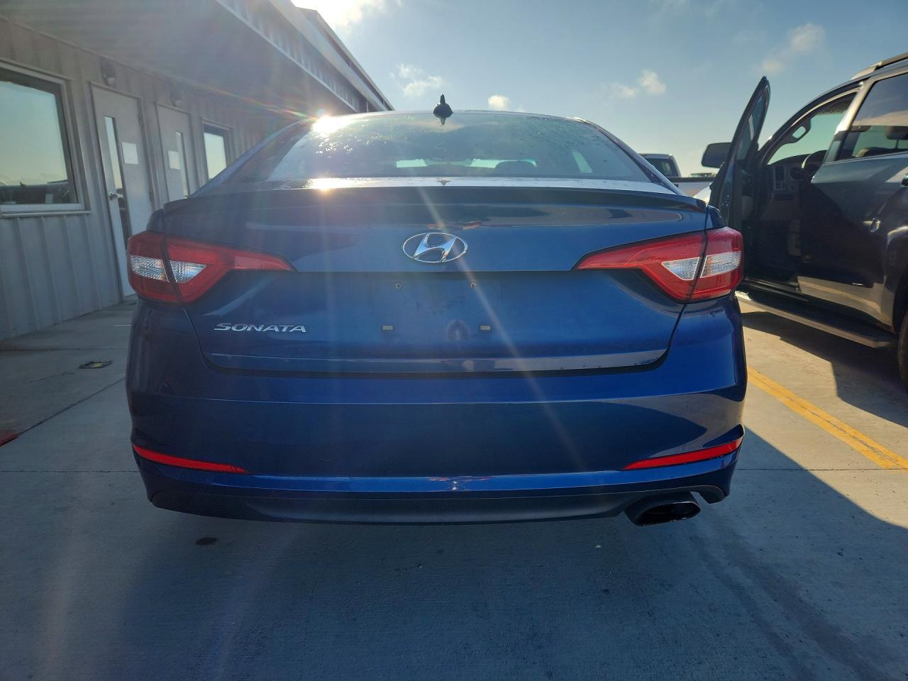 2017 HYUNDAI SONATA — фото 6