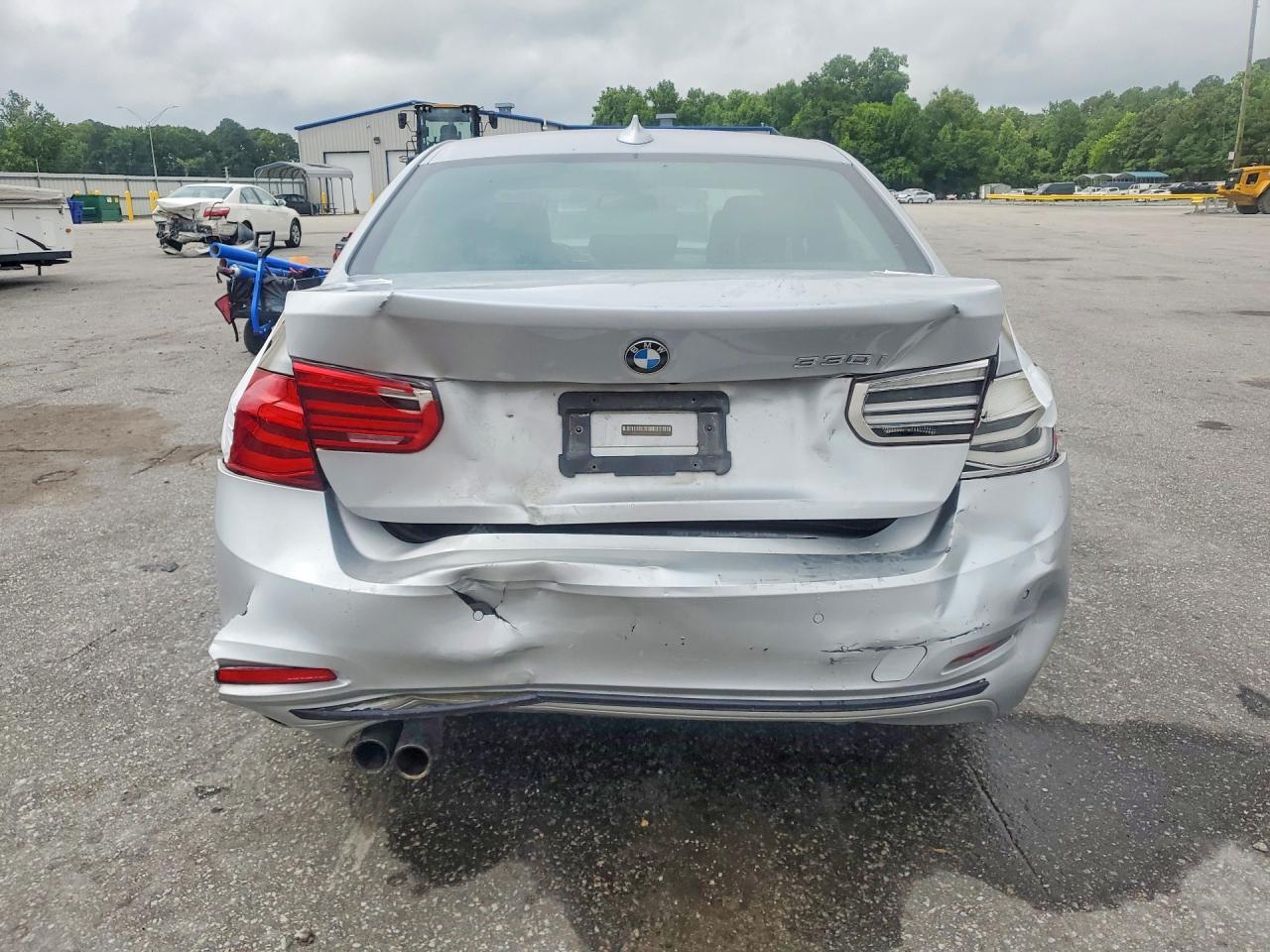 2017 BMW 3 SERIES — фото 6