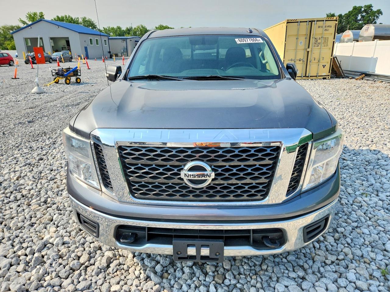 2017 NISSAN TITAN — фото 5