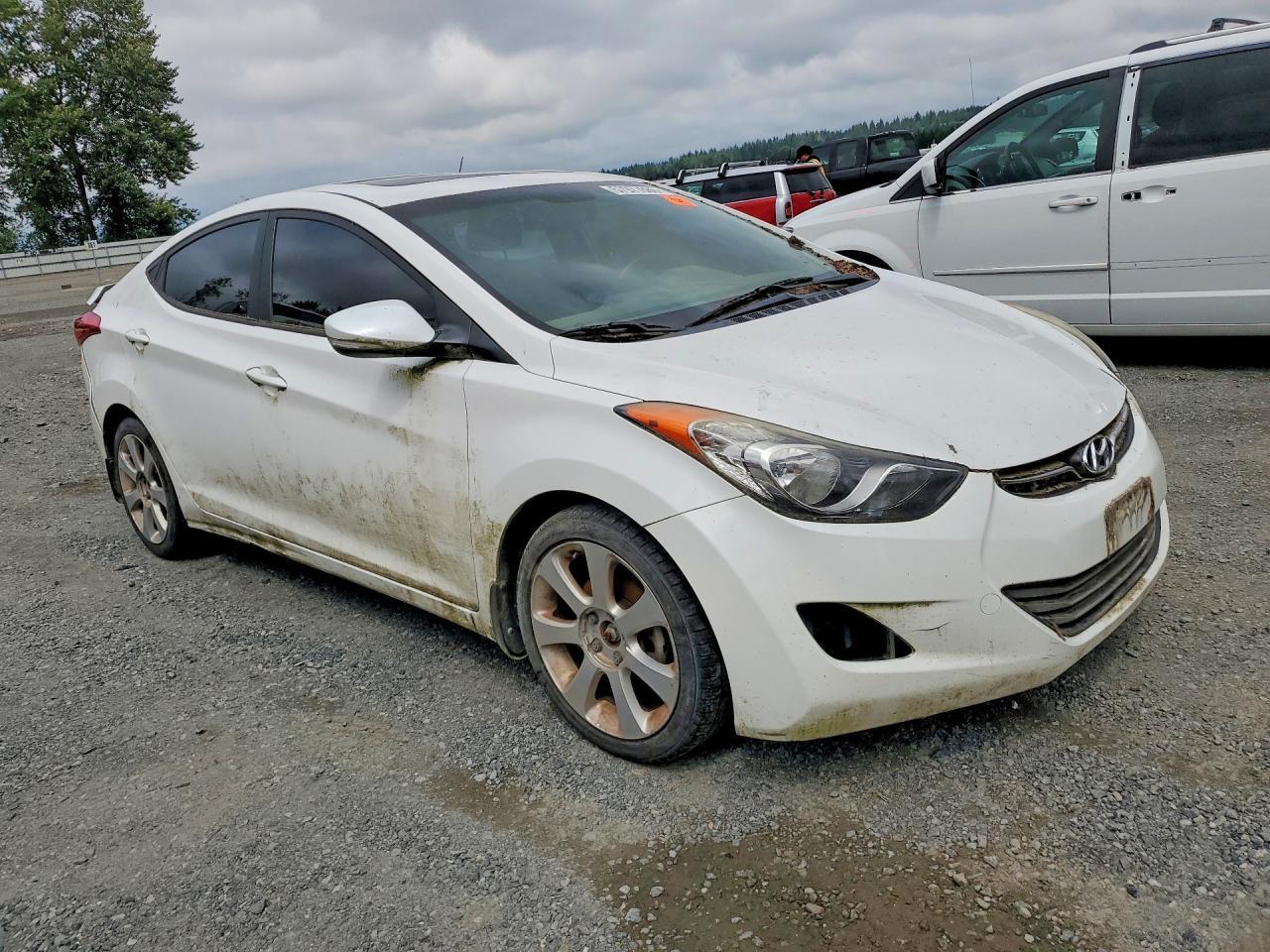 2013 HYUNDAI ELANTRA — фото 4
