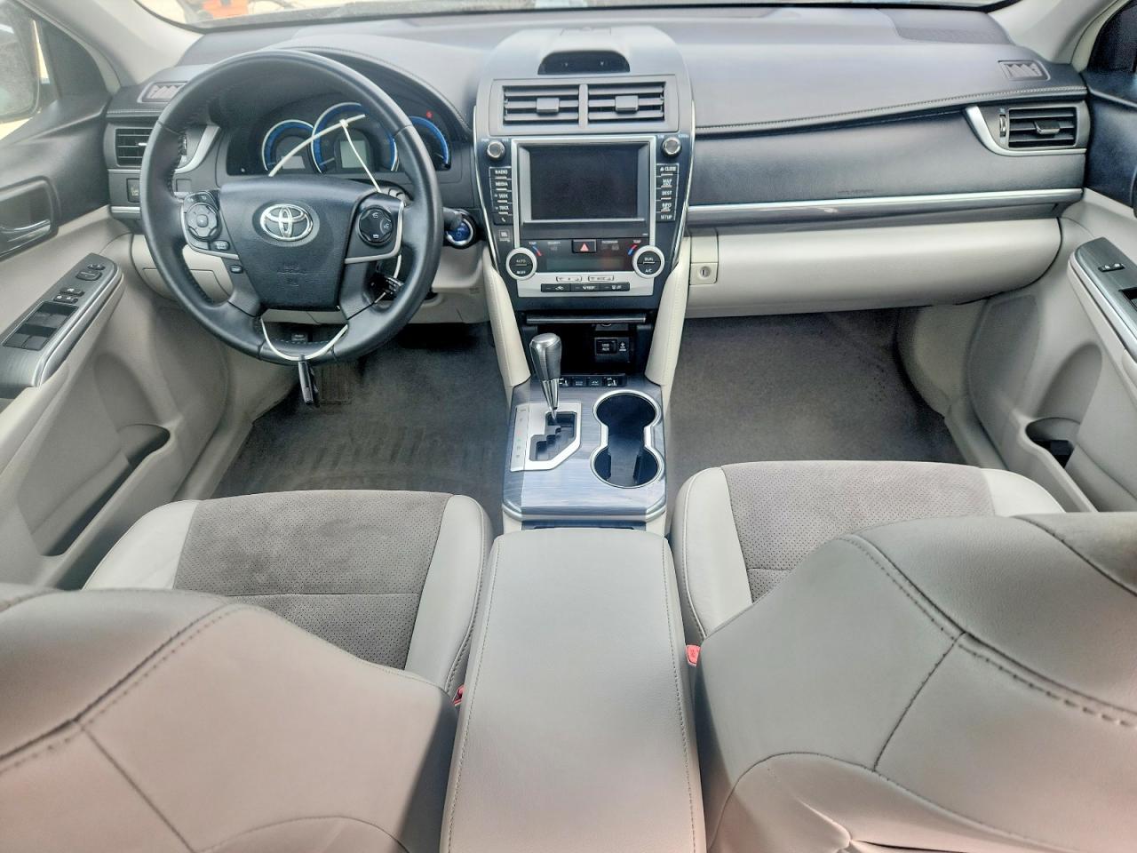 2014 TOYOTA CAMRY HYBRID — фото 8