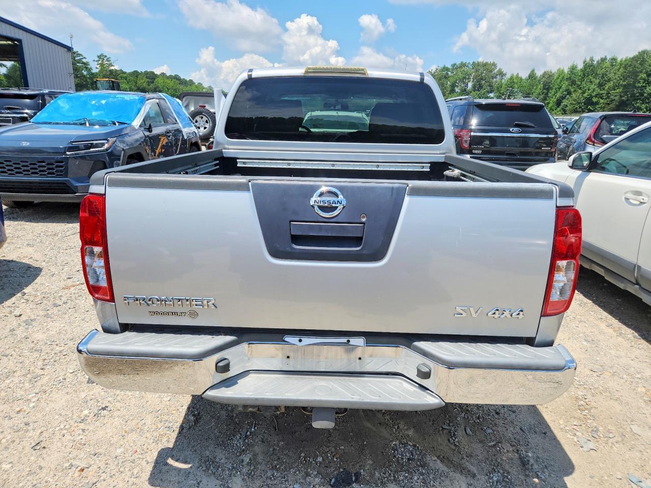 2011 NISSAN FRONTIER — фото 6