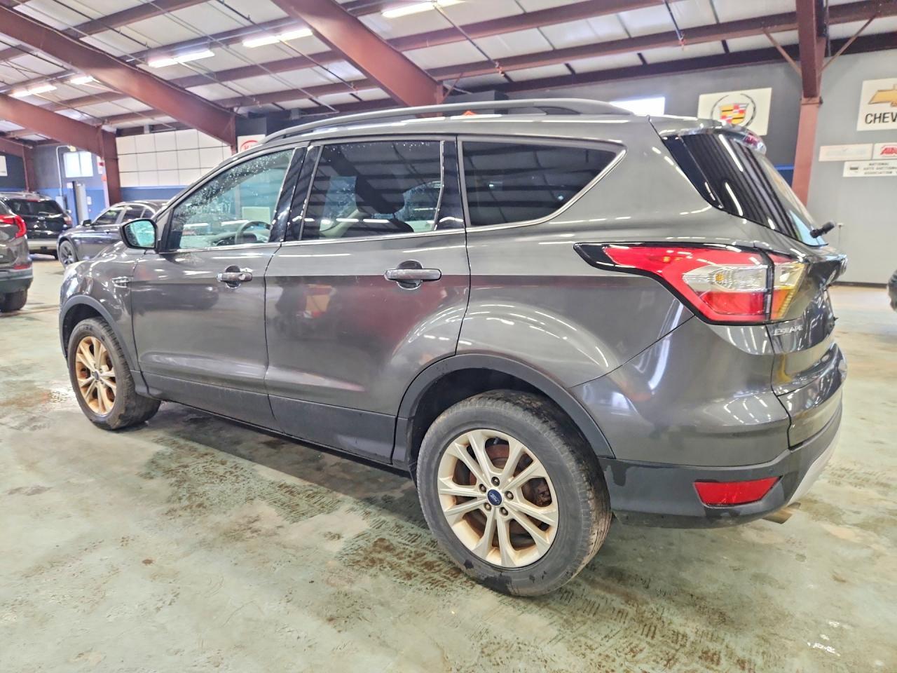 2017 FORD ESCAPE — фото 2
