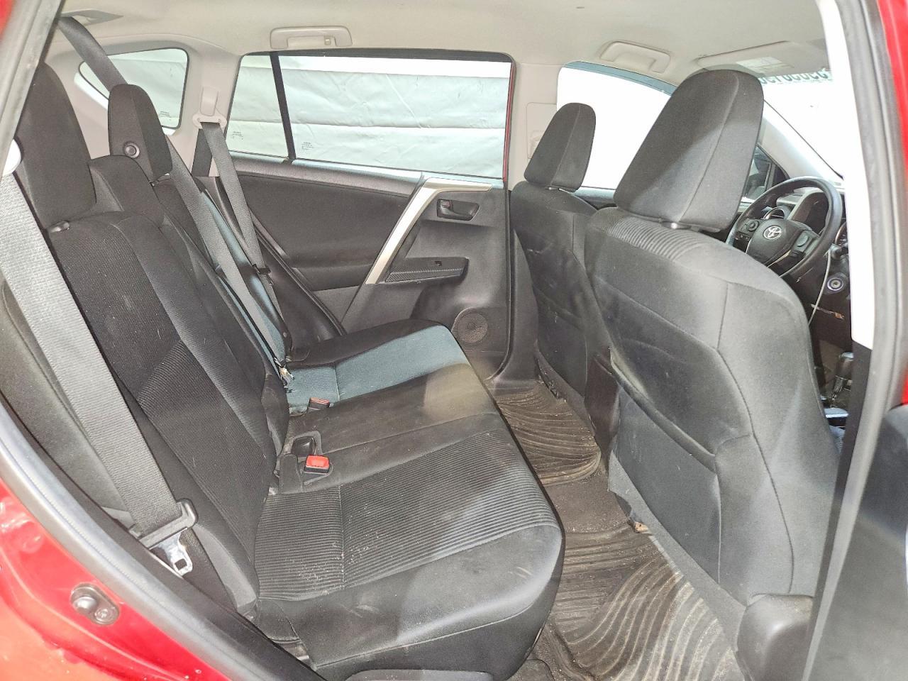2015 TOYOTA RAV4 — фото 11