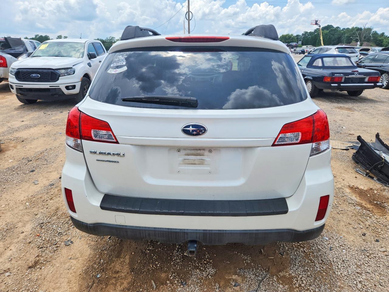 2011 SUBARU OUTBACK — фото 6