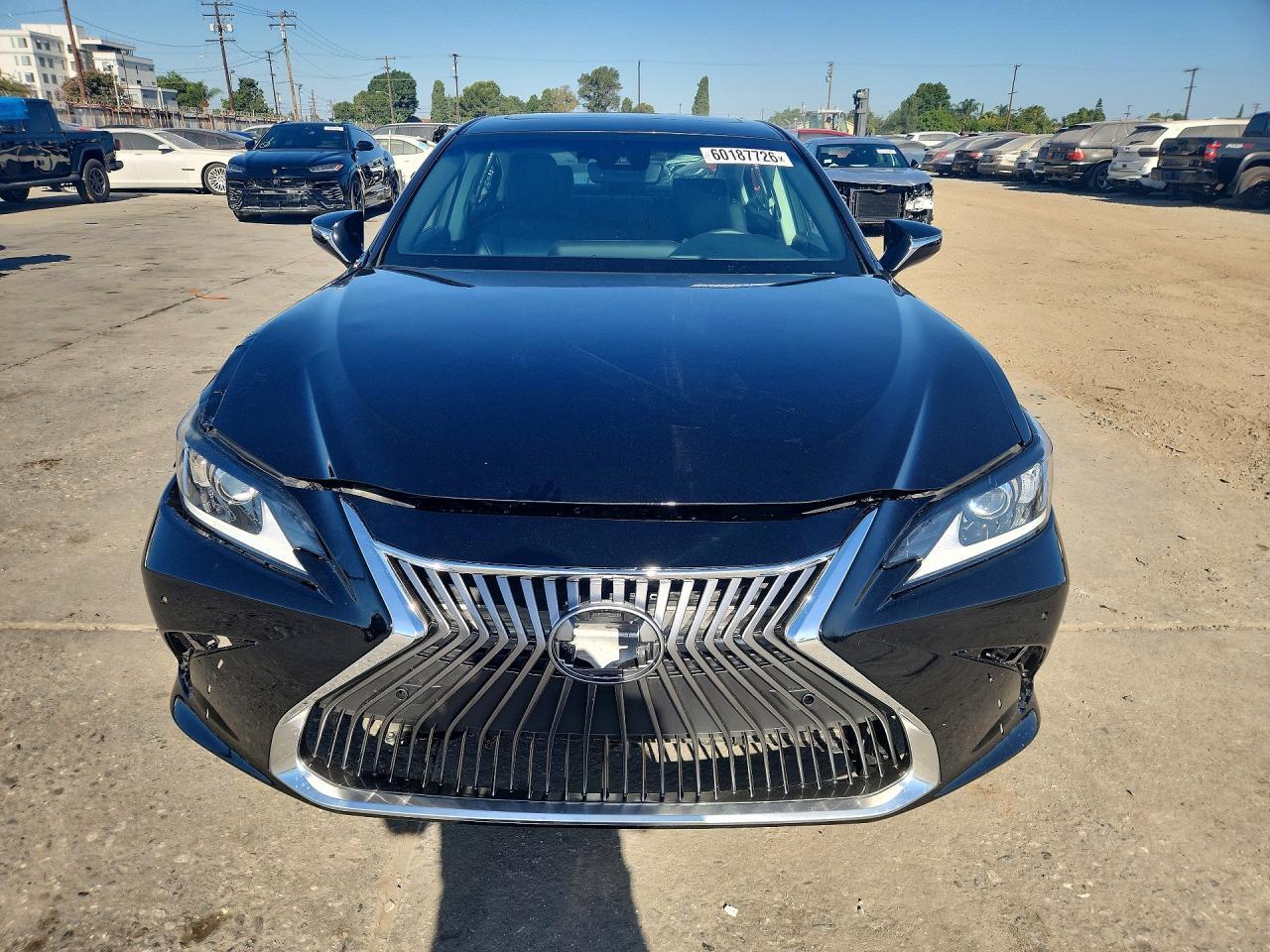 2019 LEXUS ES 300H — фото 5