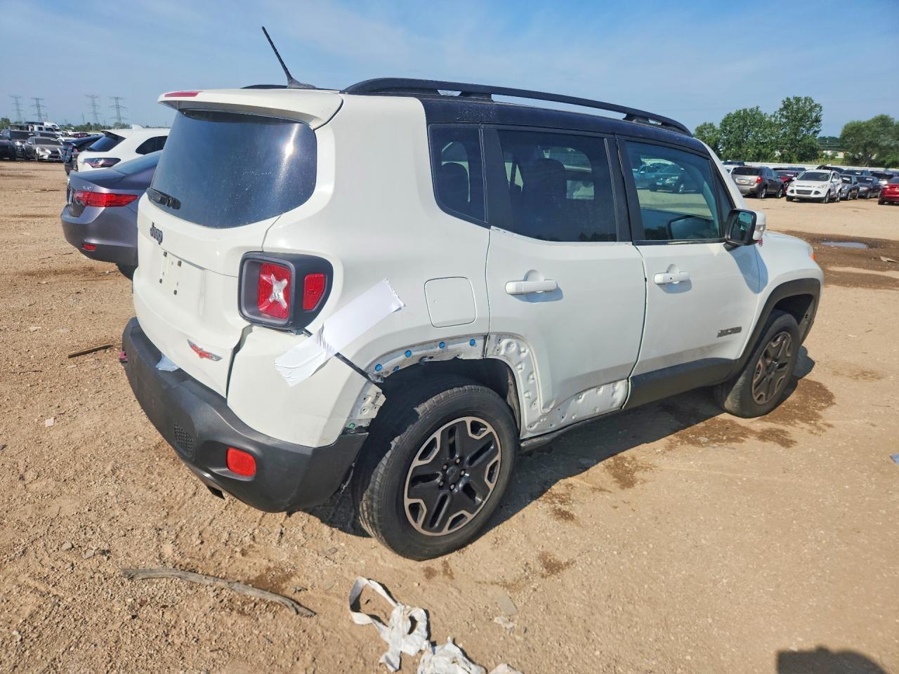 2017 JEEP RENEGADE — фото 3