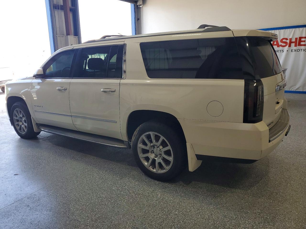 2015 GMC YUKON — фото 2