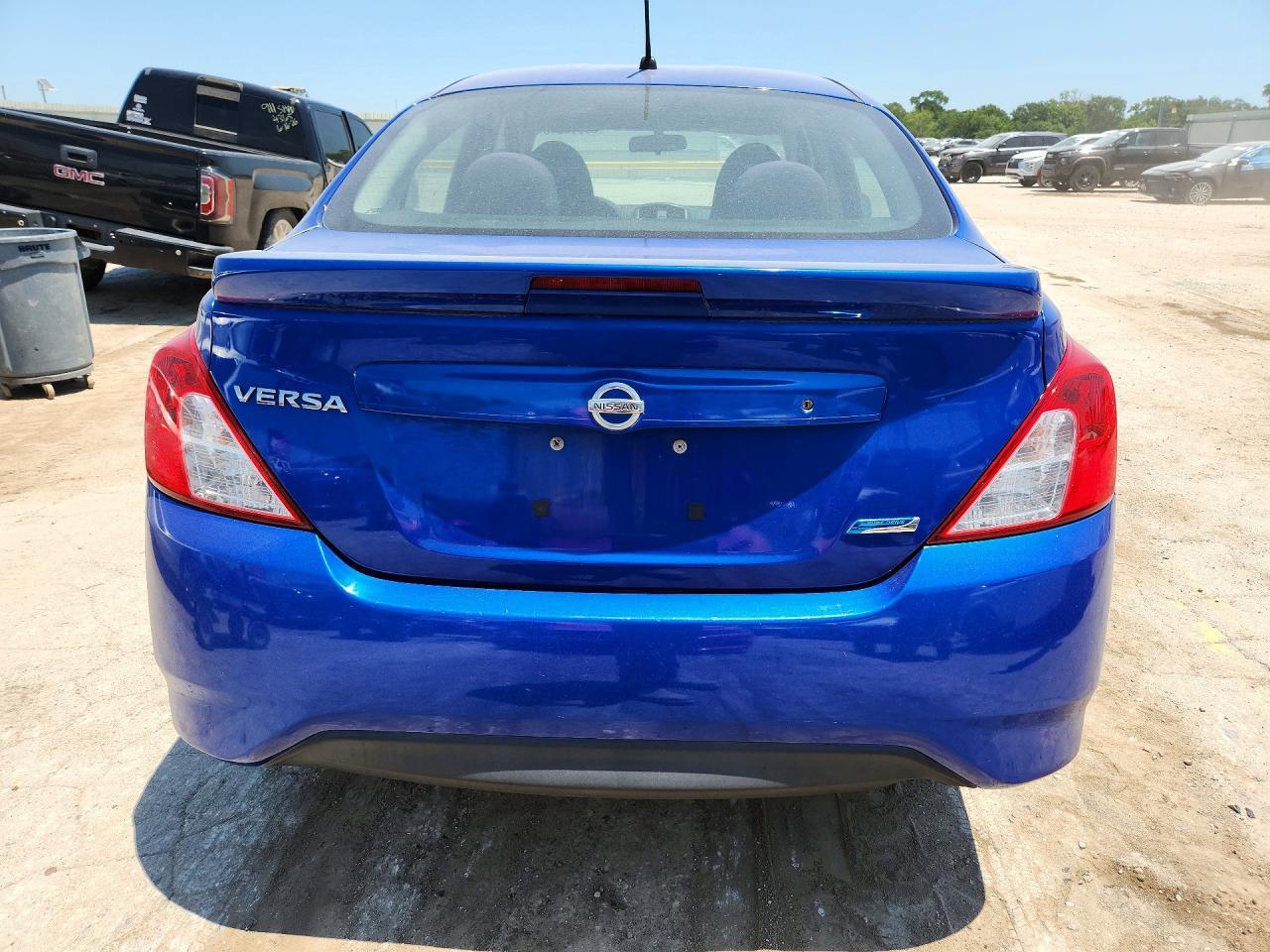 2015 NISSAN VERSA — фото 6