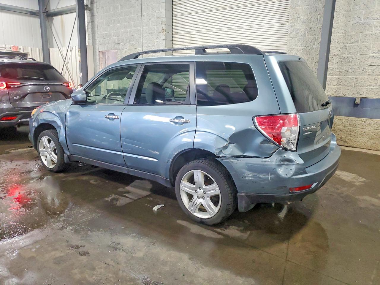 2010 SUBARU FORESTER — фото 2
