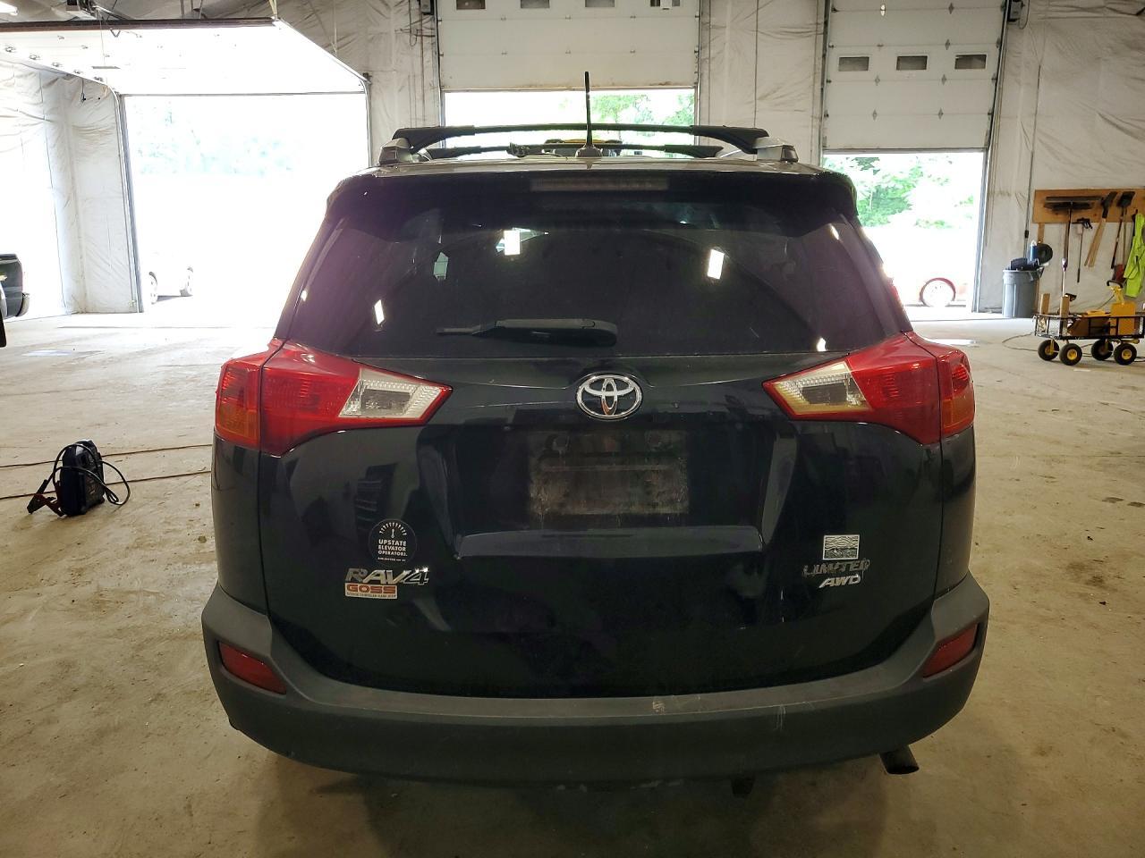 2013 TOYOTA RAV4 — фото 6