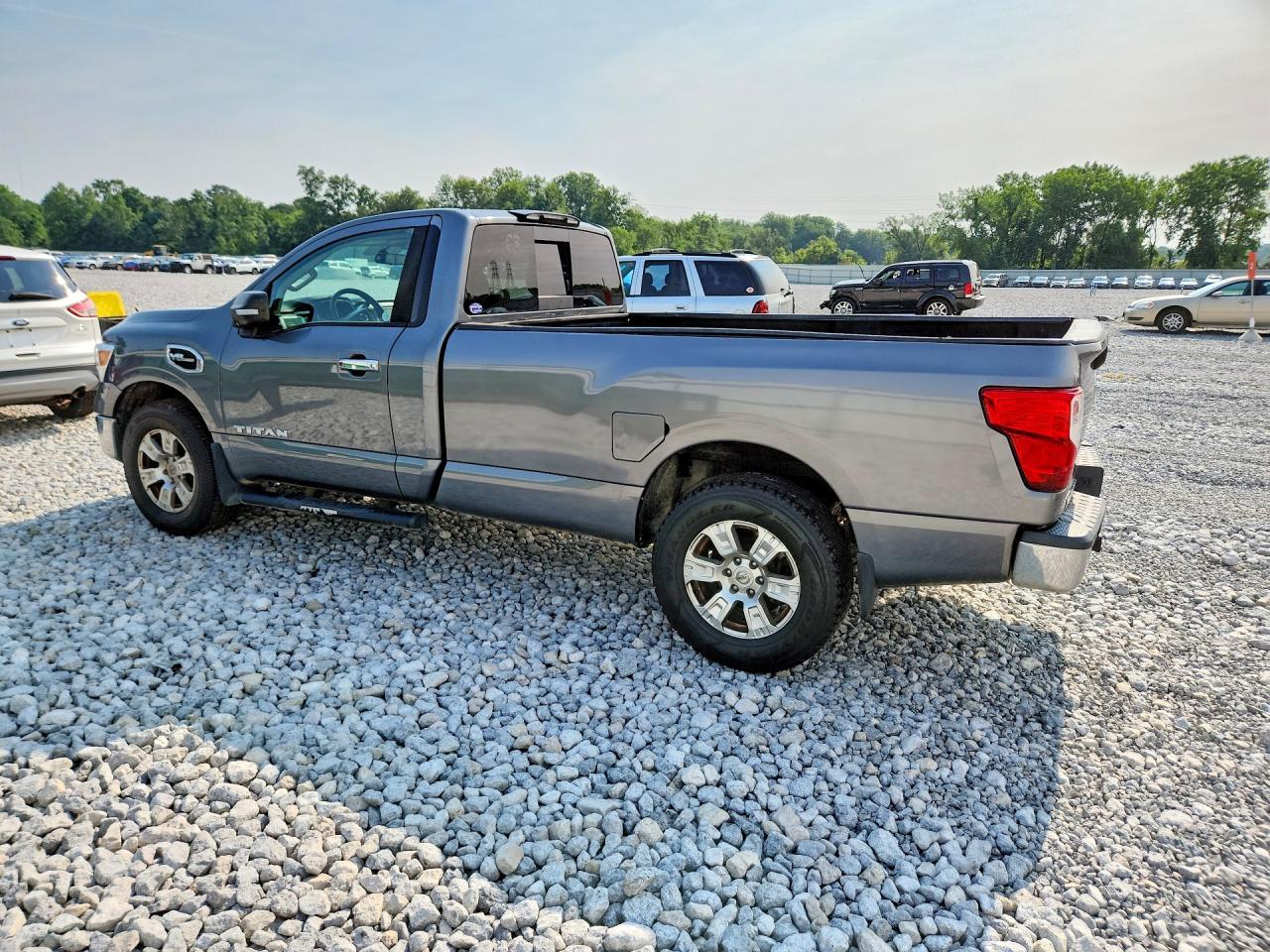 2017 NISSAN TITAN — фото 2