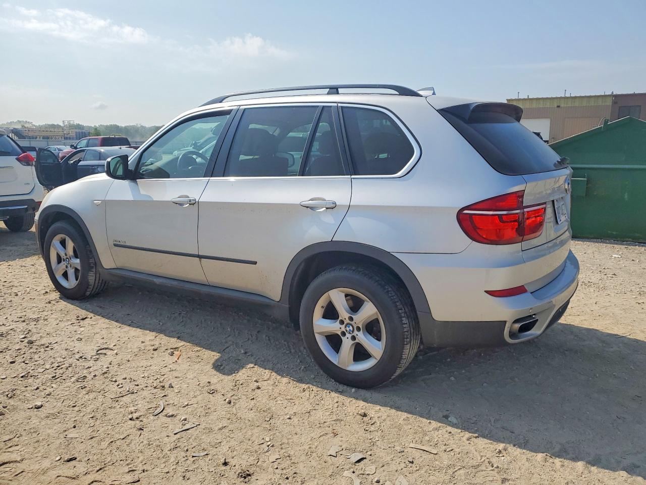 2012 BMW X5 — фото 2