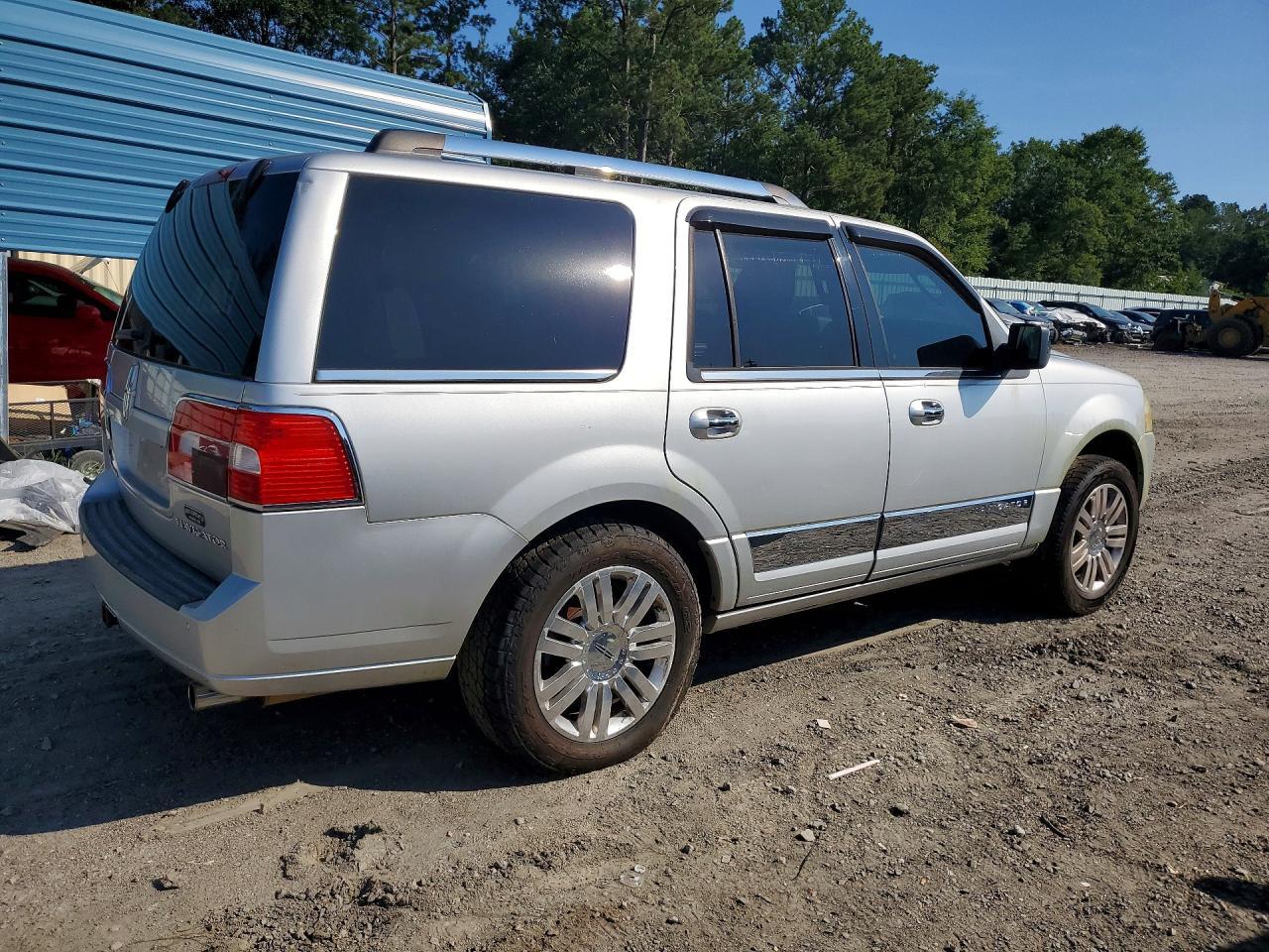 2011 LINCOLN NAVIGATOR — фото 3