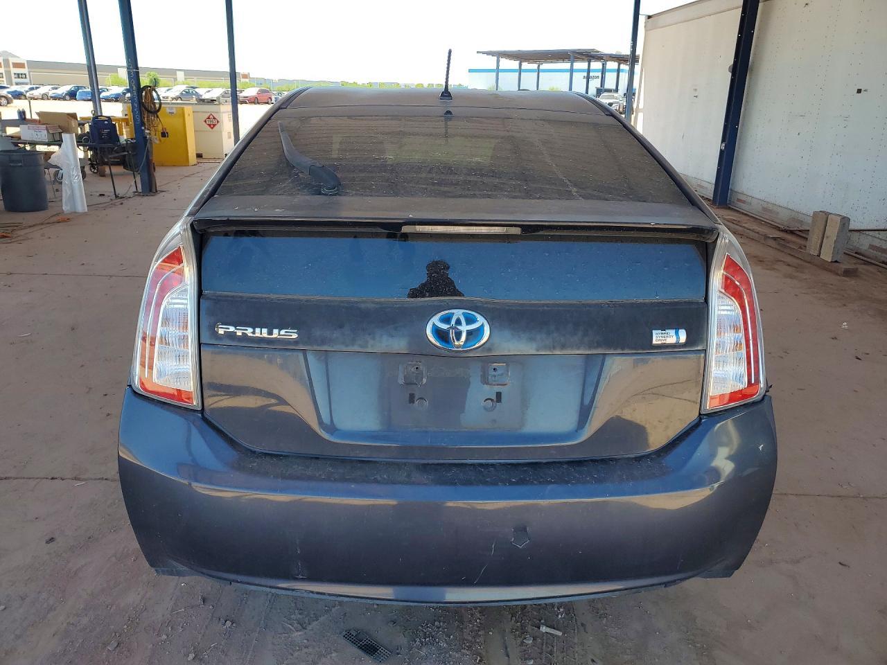 2014 TOYOTA PRIUS — фото 6