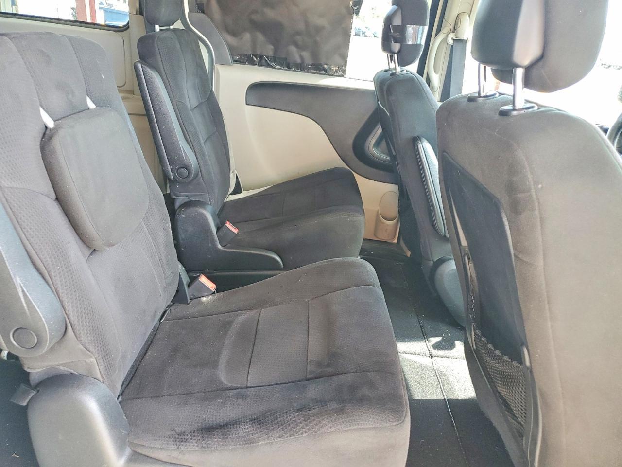 2011 DODGE GRAND CARAVAN — фото 11