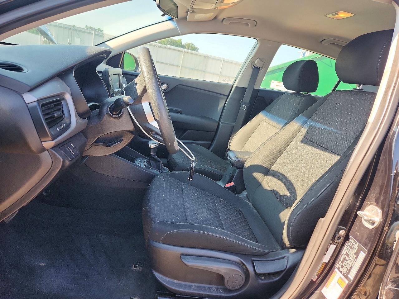 2018 KIA RIO — фото 7