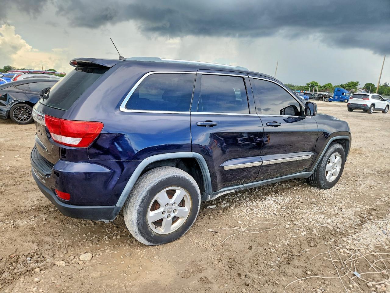 2011 JEEP GRAND CHEROKEE — фото 3
