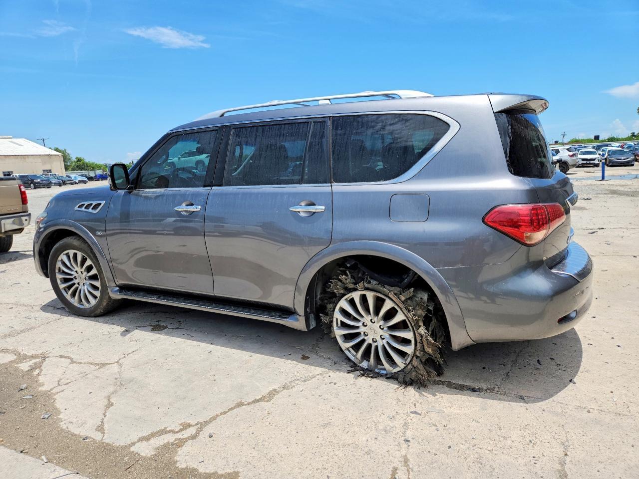 2017 INFINITI QX80 — фото 2