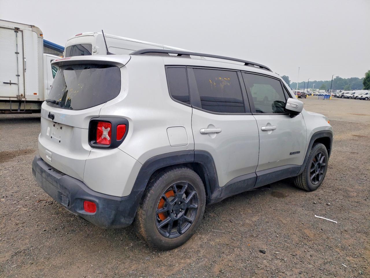 2020 JEEP RENEGADE — фото 3