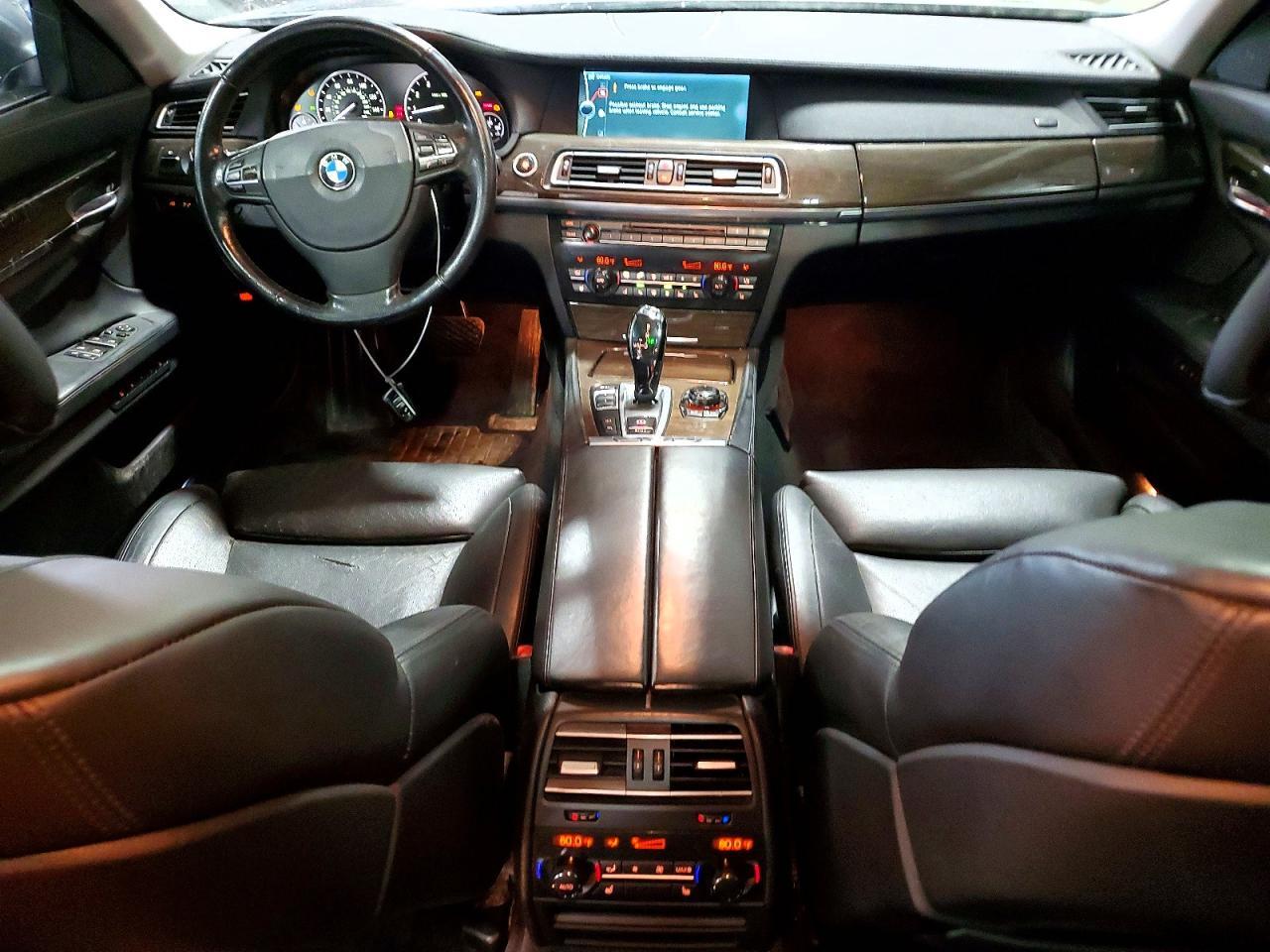 2011 BMW 7 SERIES — фото 8