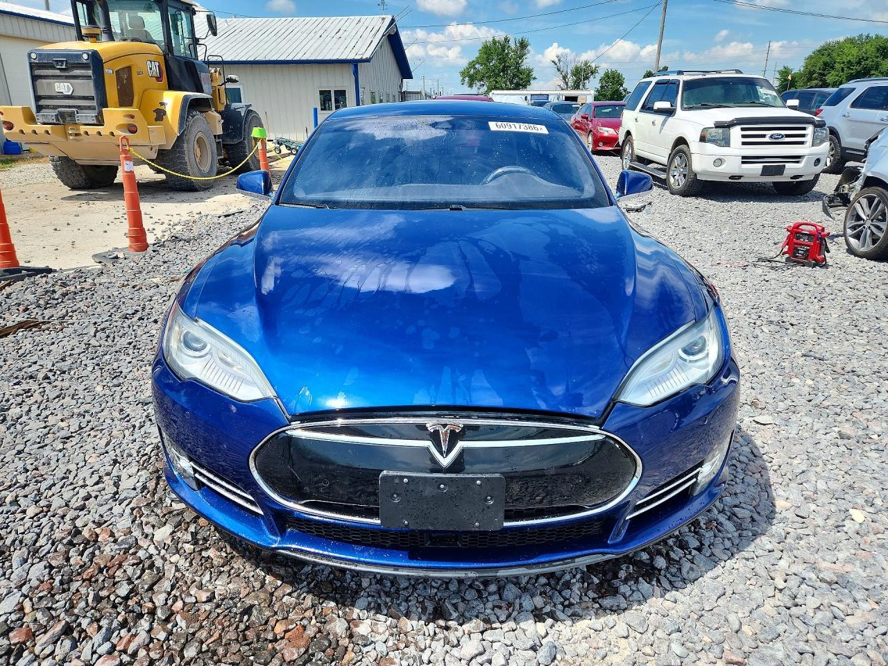 2015 TESLA MODEL S — фото 5