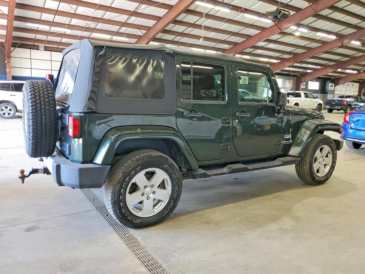2010 JEEP WRANGLER — фото 3