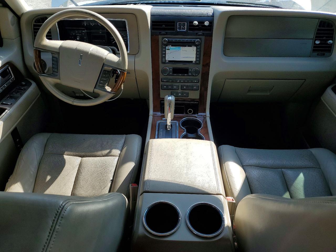 2011 LINCOLN NAVIGATOR — фото 8