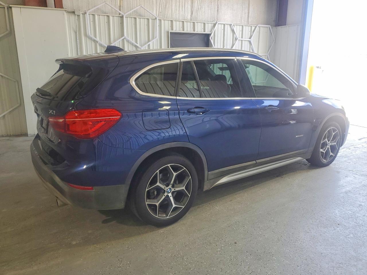 2018 BMW X1 — фото 3