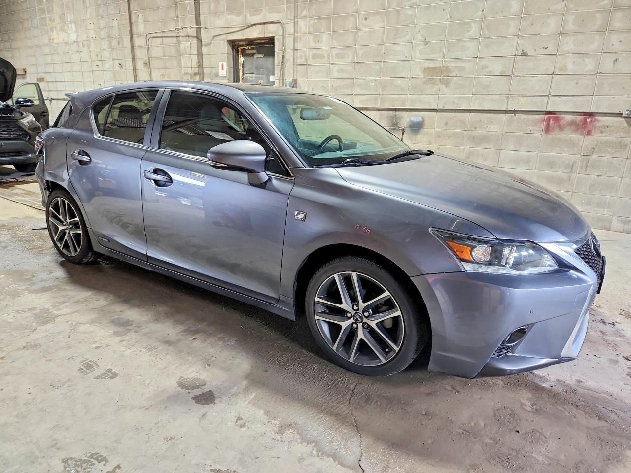 2017 LEXUS CT 200H — фото 4