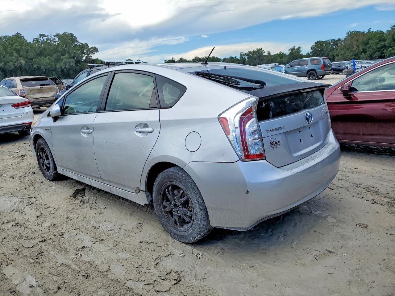 2012 TOYOTA PRIUS — фото 2