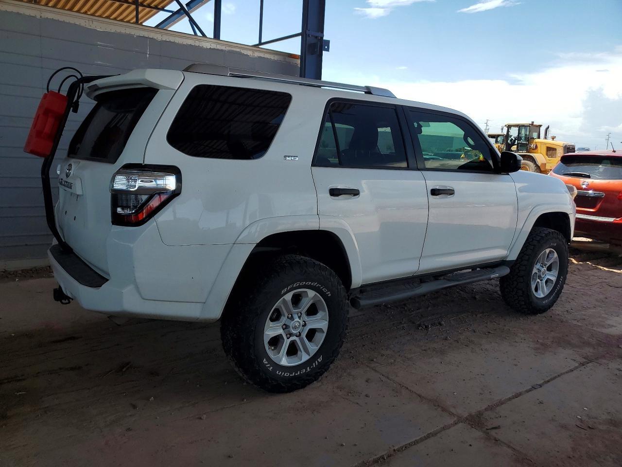 2018 TOYOTA 4RUNNER — фото 3