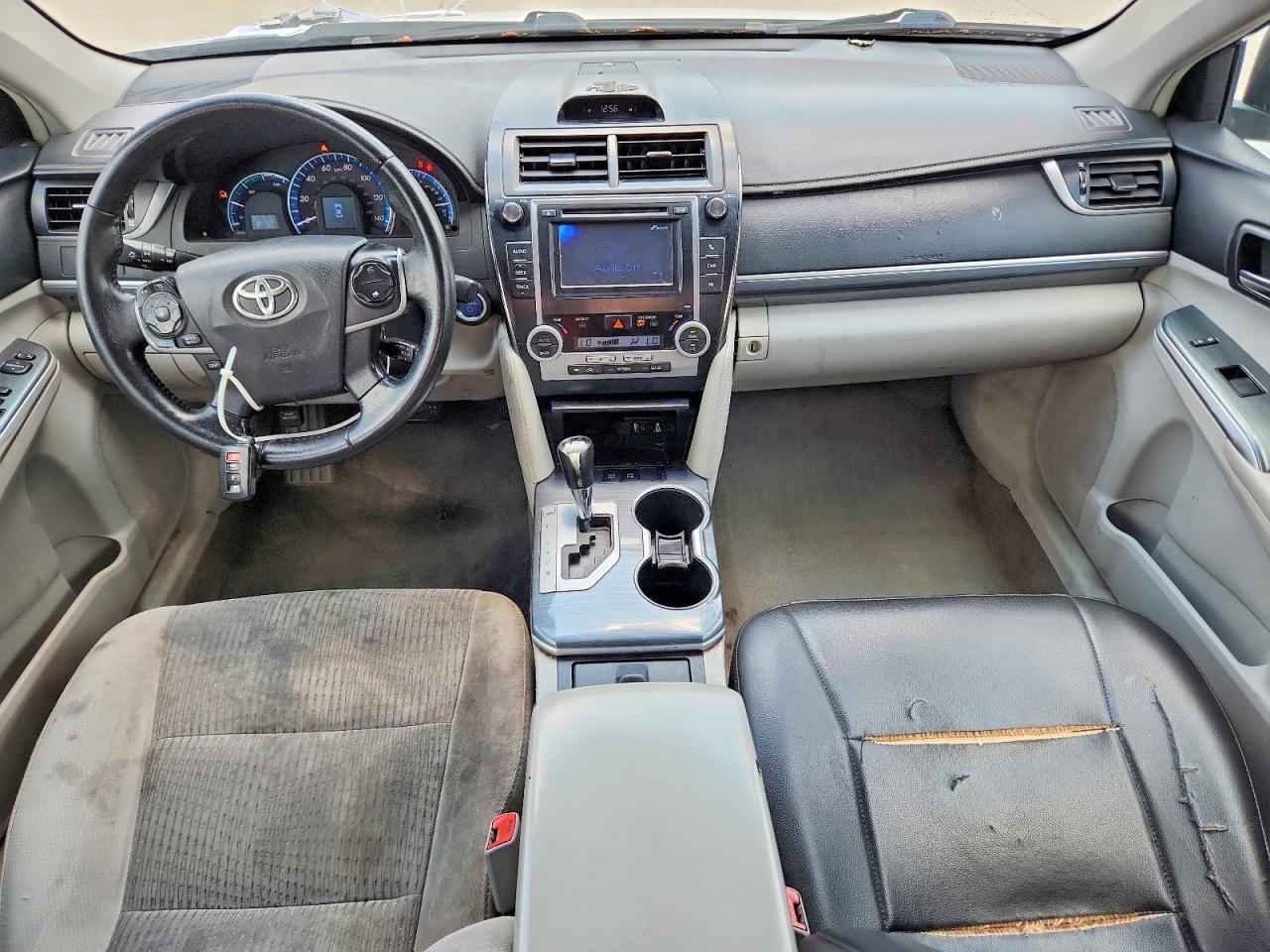 2013 TOYOTA CAMRY HYBRID — фото 8