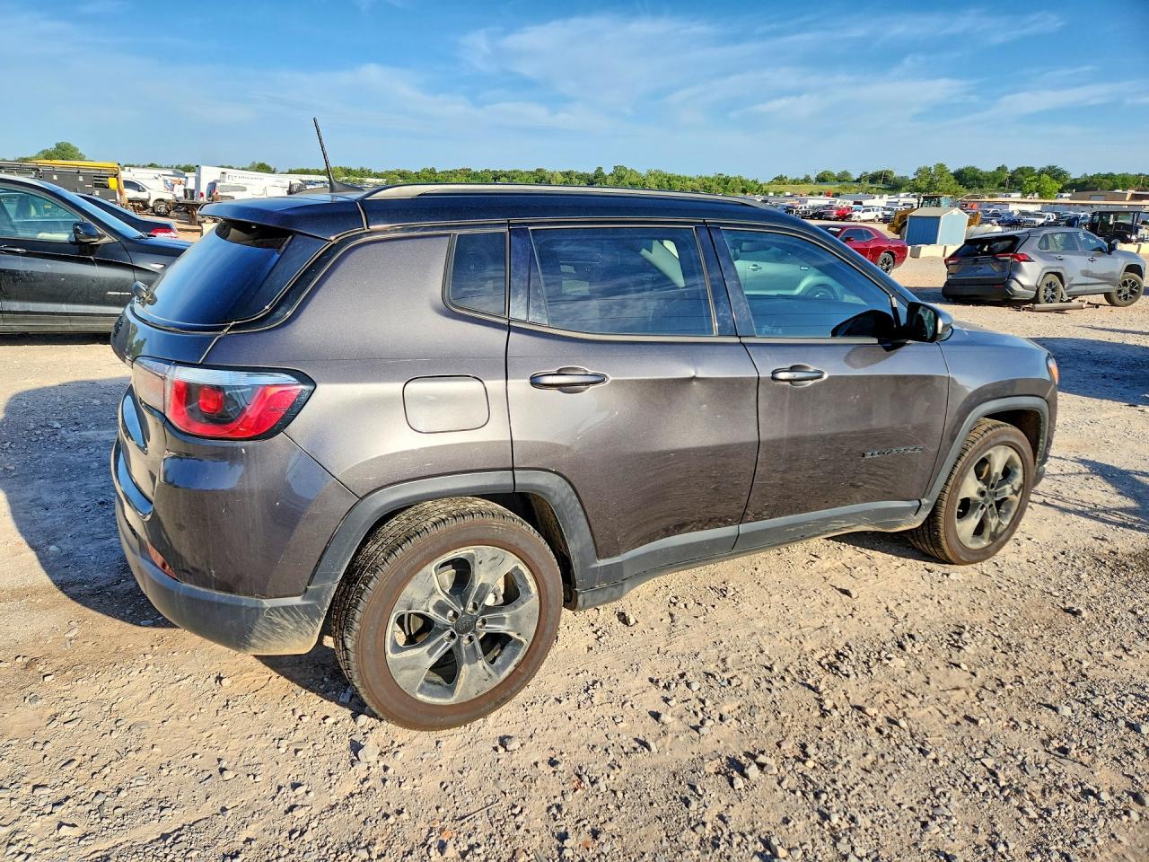 2020 JEEP COMPASS — фото 3