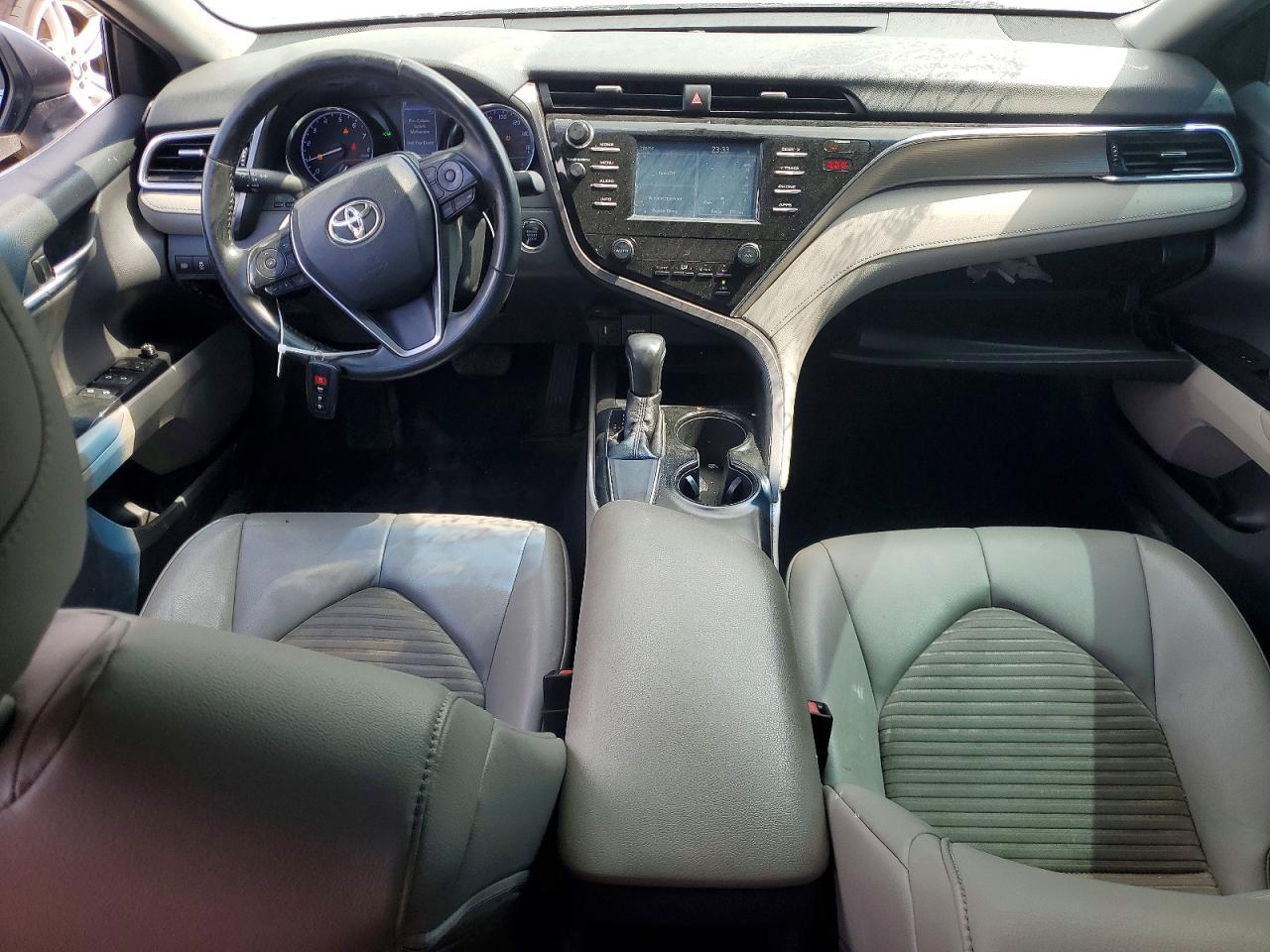 2018 TOYOTA CAMRY — фото 8