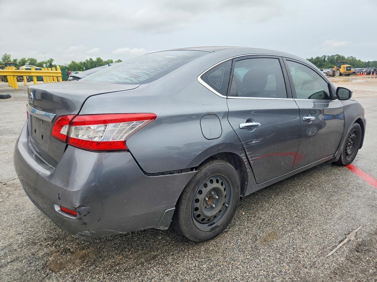 2015 NISSAN SENTRA — фото 3