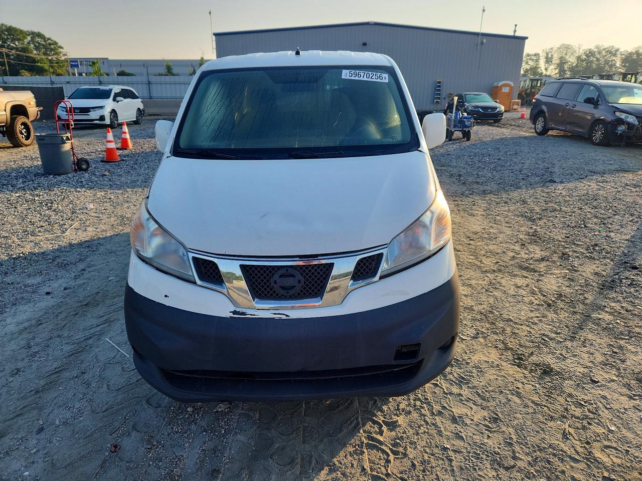 2014 NISSAN NV200 — фото 5