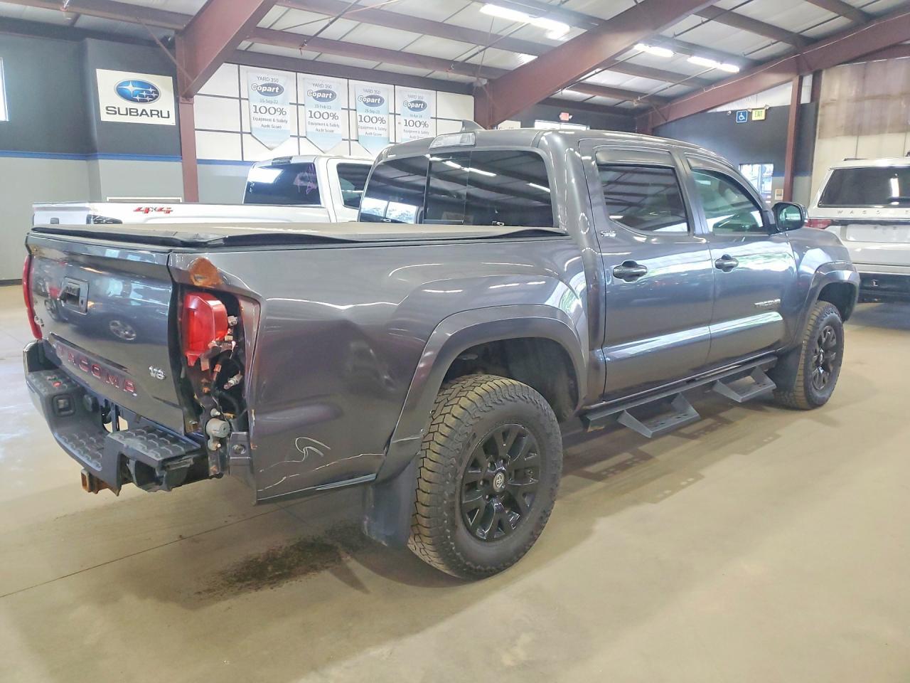 2019 TOYOTA TACOMA — фото 3