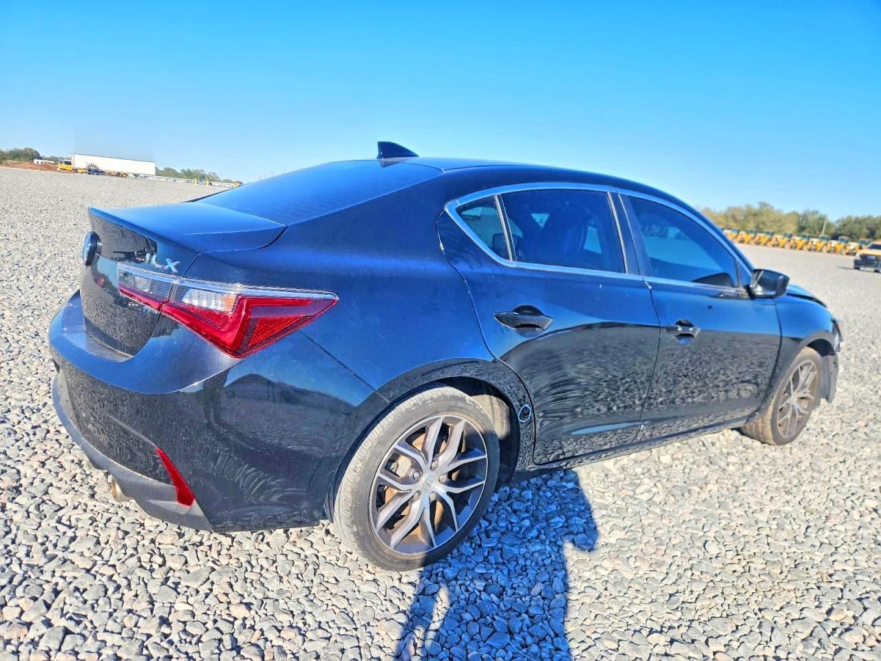 2020 ACURA ILX — фото 3