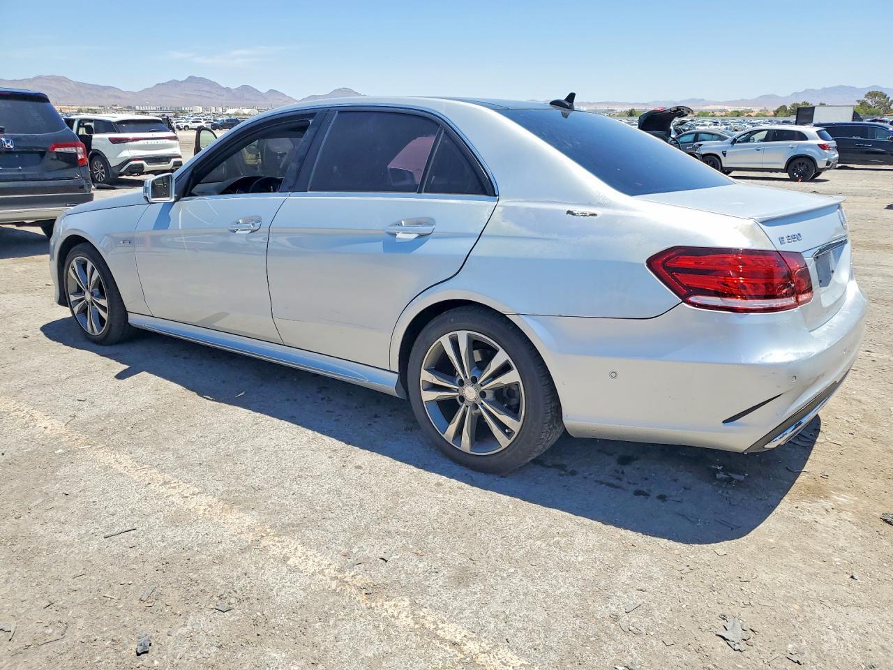 2016 MERCEDES-BENZ E-CLASS — фото 2