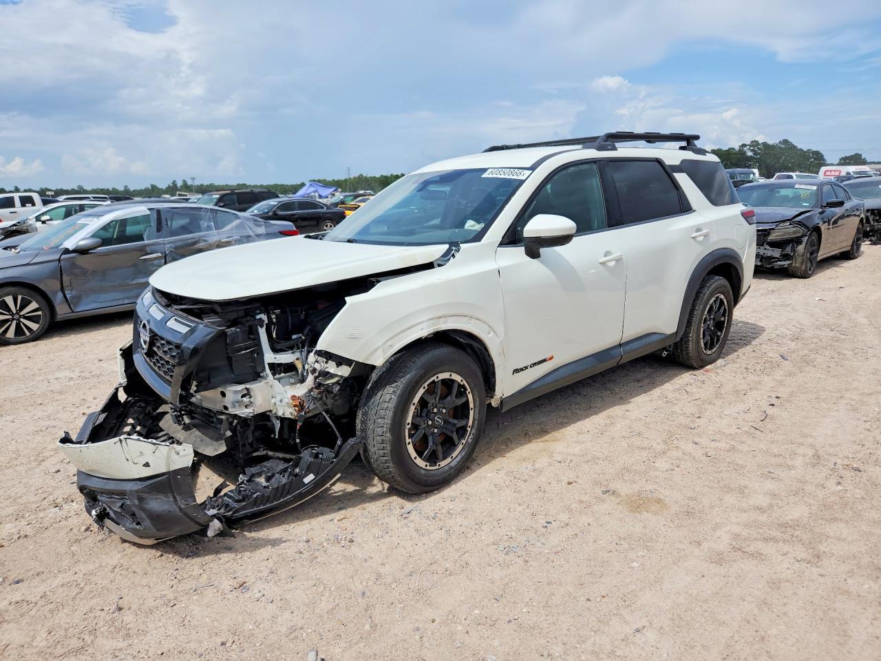 2023 NISSAN PATHFINDER — фото 1