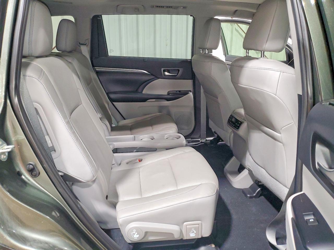 2019 TOYOTA HIGHLANDER HYBRID — фото 11